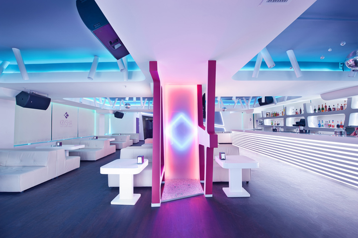 bar-ambientazione-futuristica