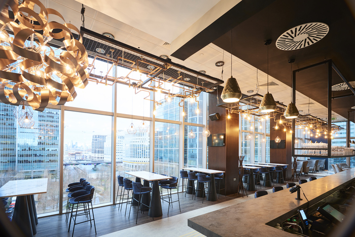bar-moderno-arredamento
