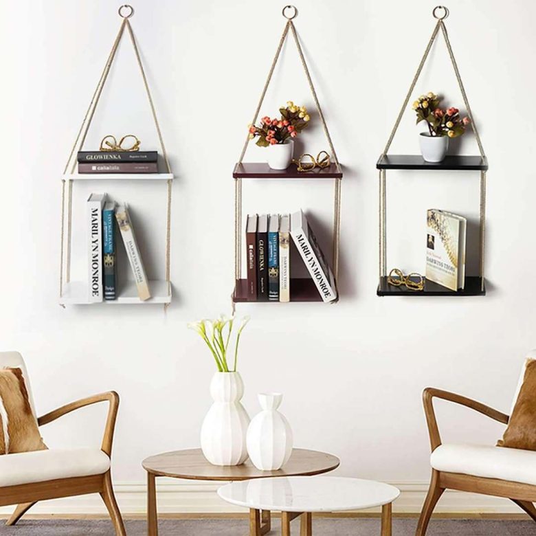 libreria-piramide-appesa