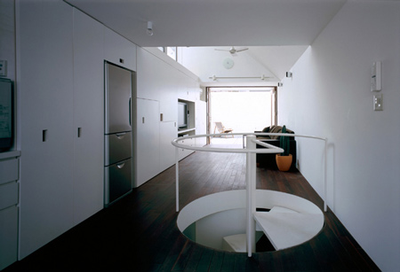 long-tall-house-by-spacespace-24