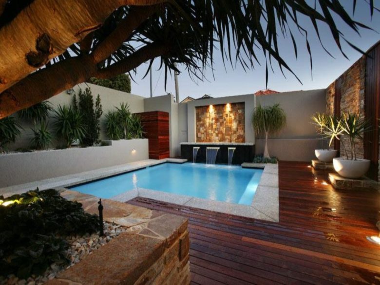 cascate-piscina-moderna