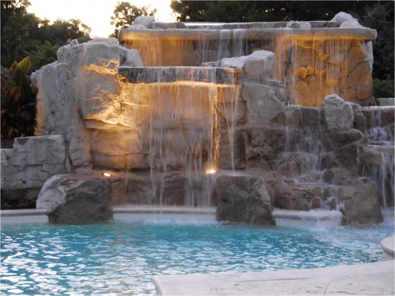 cascate-roccia-piscina-9