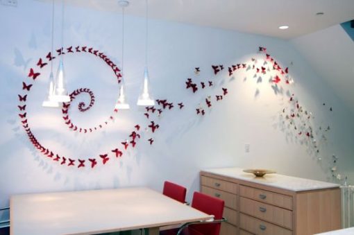 Idee geniali per decorare pareti con oggetti riciclati