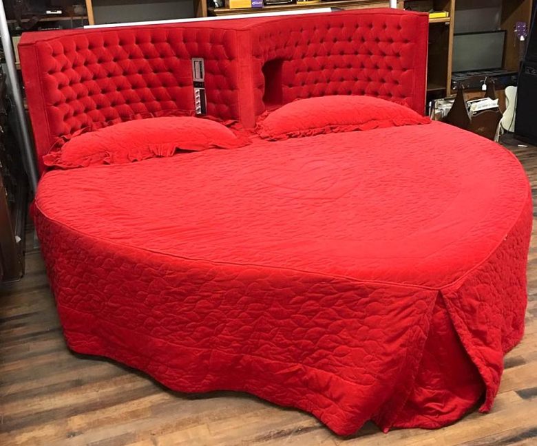 letto-strano-cuore