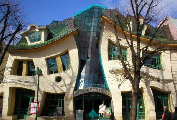 crooked_house