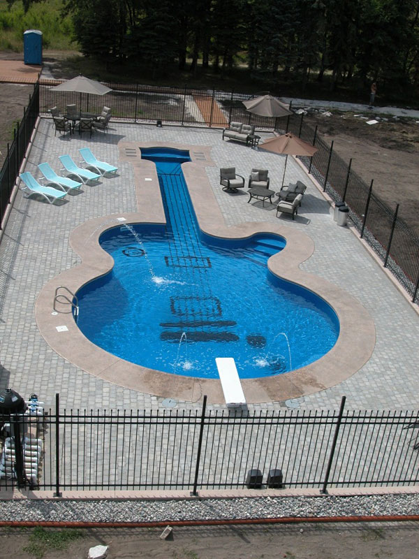 piscina chitarra (1)