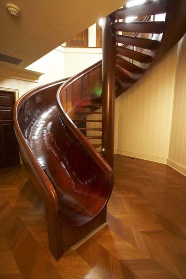 scivolo-appartamento-legno-scuro