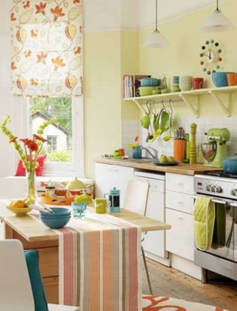 cucina-piccola-colorata