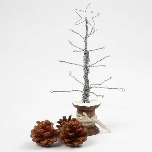 albero di natale con filo di ferro
