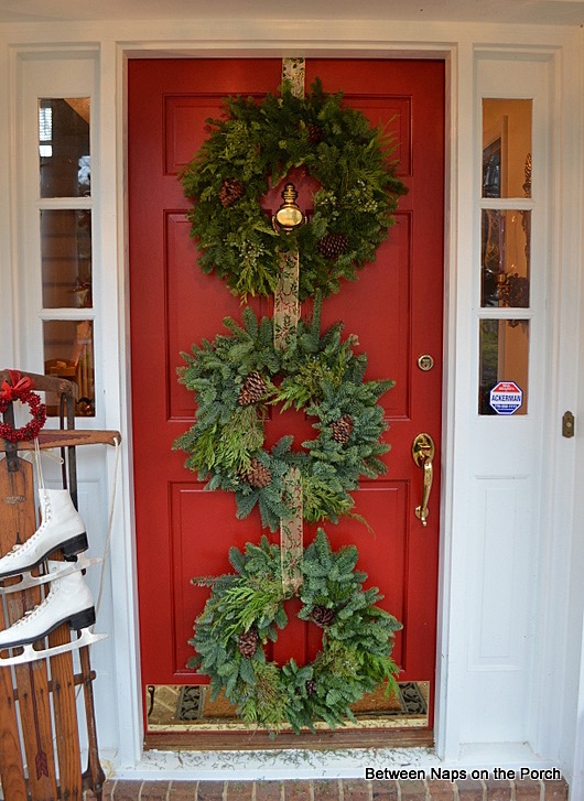 triple-wreaths-on-front-door