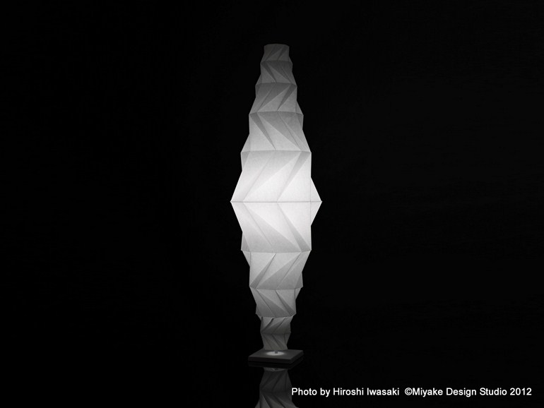 lampada-da-terra-artemide