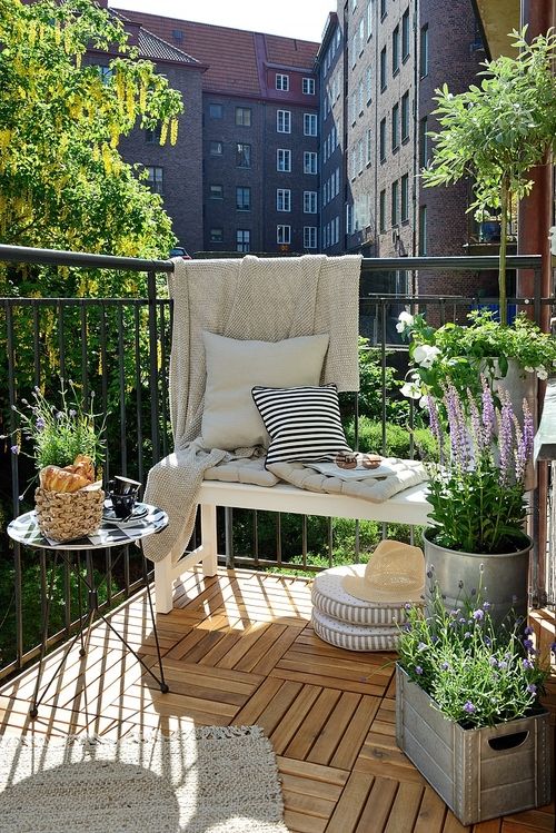 lavanda-fiori-balcone