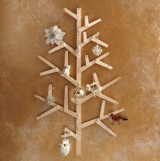 albero-natale-legno-parete
