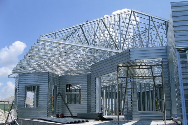 tetto-prefabbricato-metallo-telaio