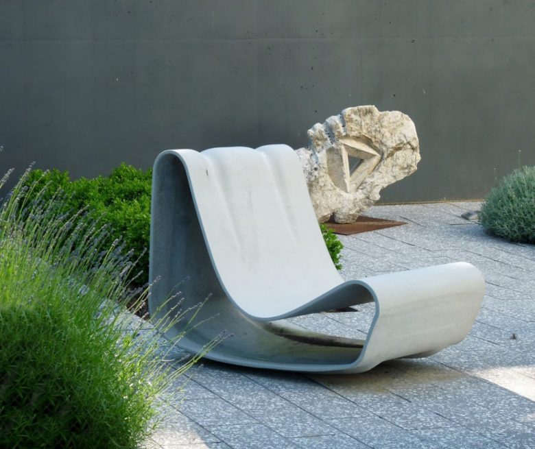 Arredare il terrazzo d’estate con mobili in plastica Arredare il terrazzo d’estate con mobili in plastica