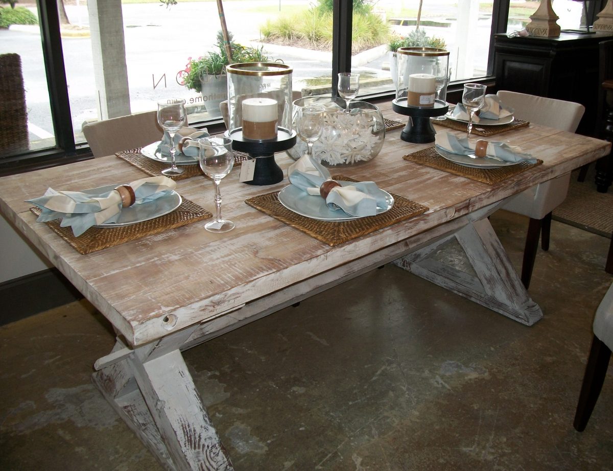 arredamento-stile-country-cucina-tavolo