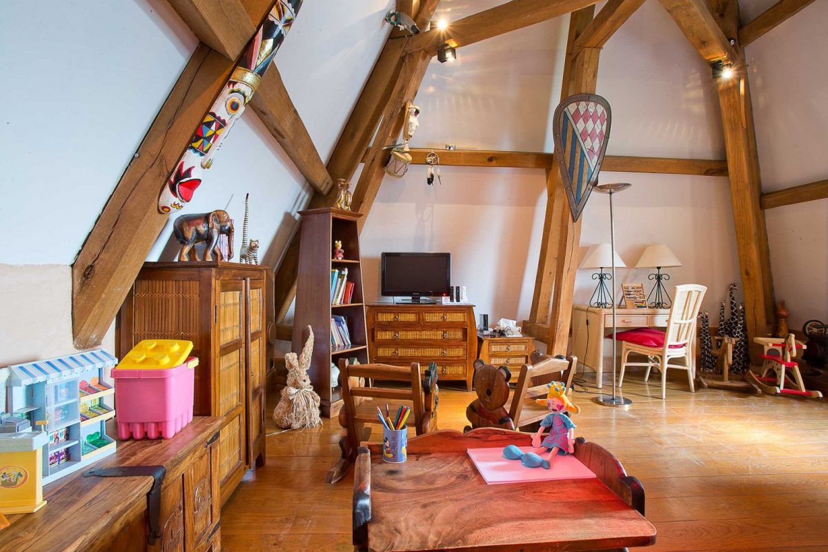 arredare-sottotetto-sala-giochi-bambini