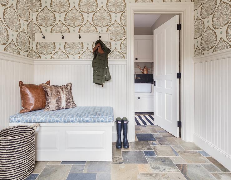 boiserie-stile-legno-bianco