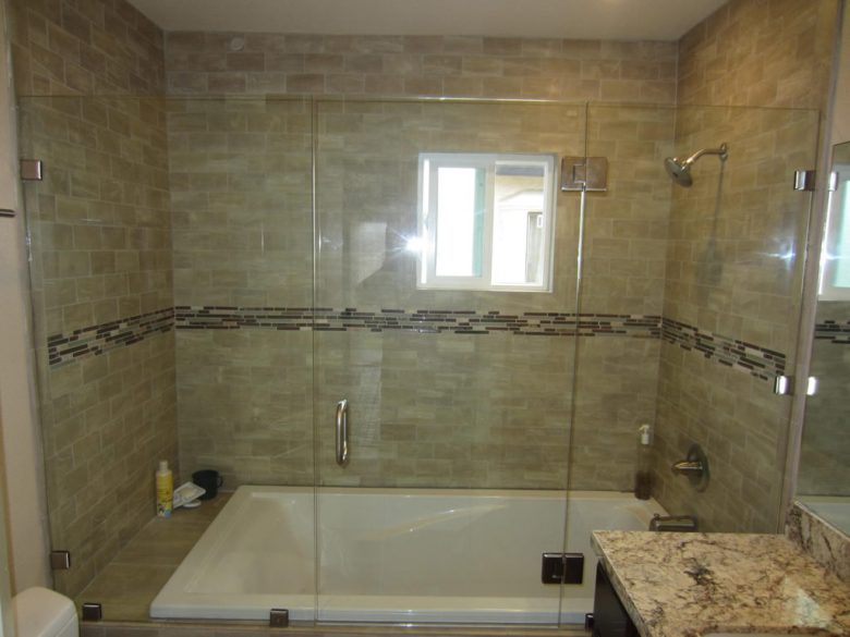 camera-con-bagno-finestra-piccola