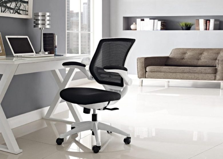arredare-ufficio-sedia-divano