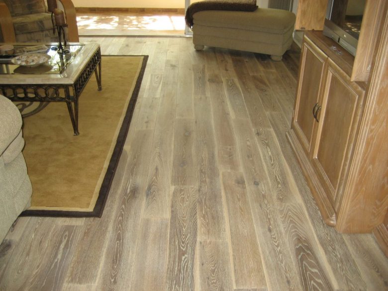 pavimento-moderno-ceramica-legno