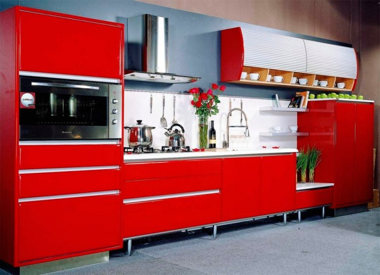 mdf-pannelli-cucina-rossa