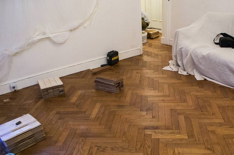 parquet-camera-letto