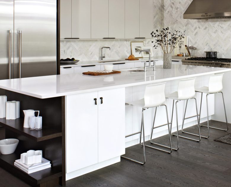cucina-isola-sgabelli