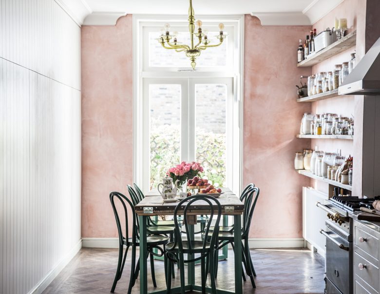 stucco-veneziano-bianco-lampadario