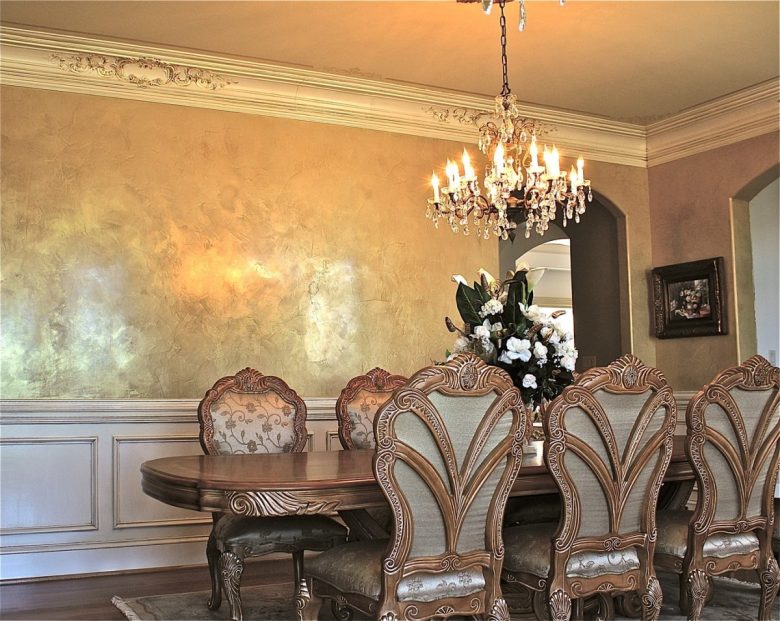stucco-veneziano-salone-lampadario
