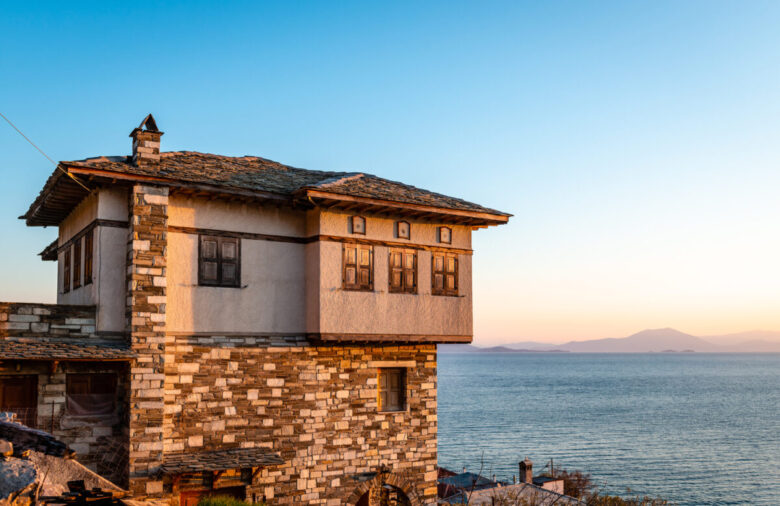 A,Traditional,Old,Mansion,In,Afissos,,With,View,To,The