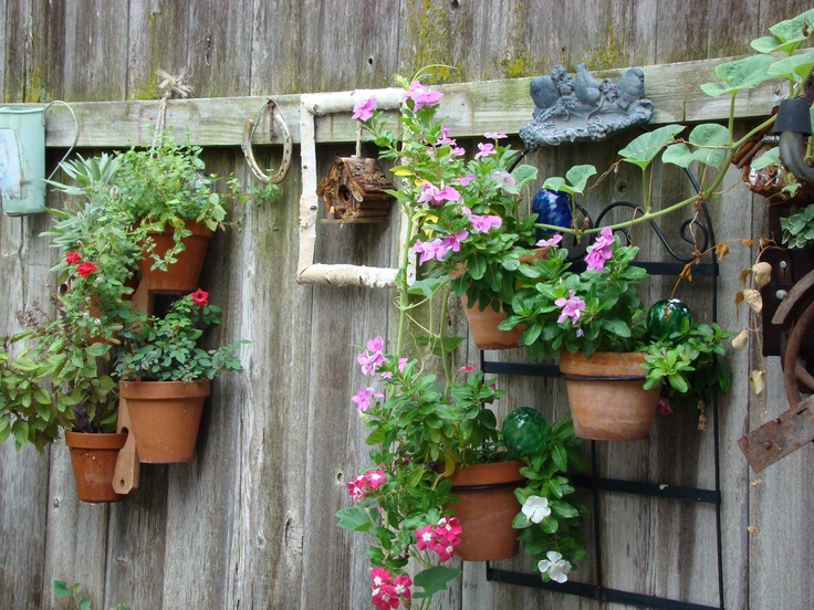 arredamento-esterno-shabby-chic-fiori