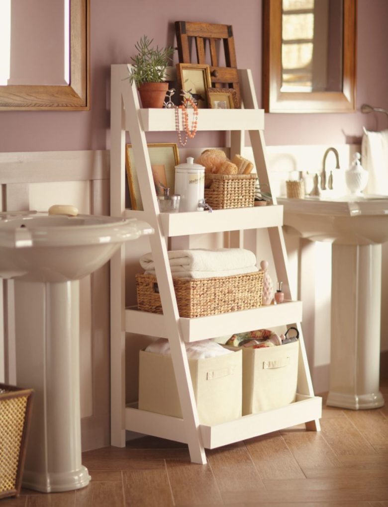 bagno-shabby-chic-accessori-scala-lavabo