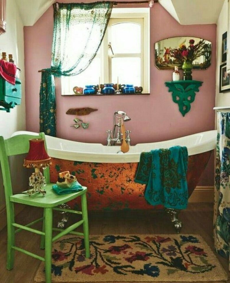 boho-chic-bagno-vasca-finestra
