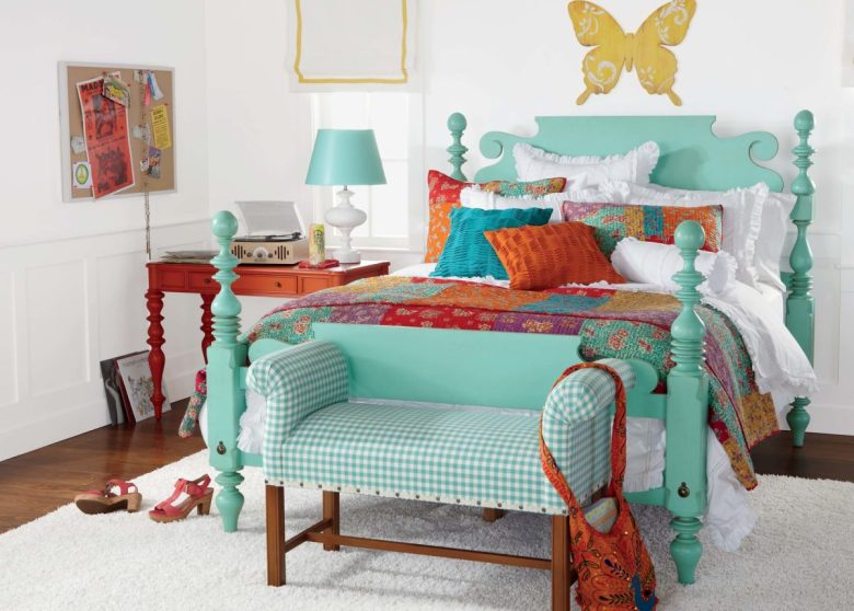 boho-chic-camera-letto-azzurra