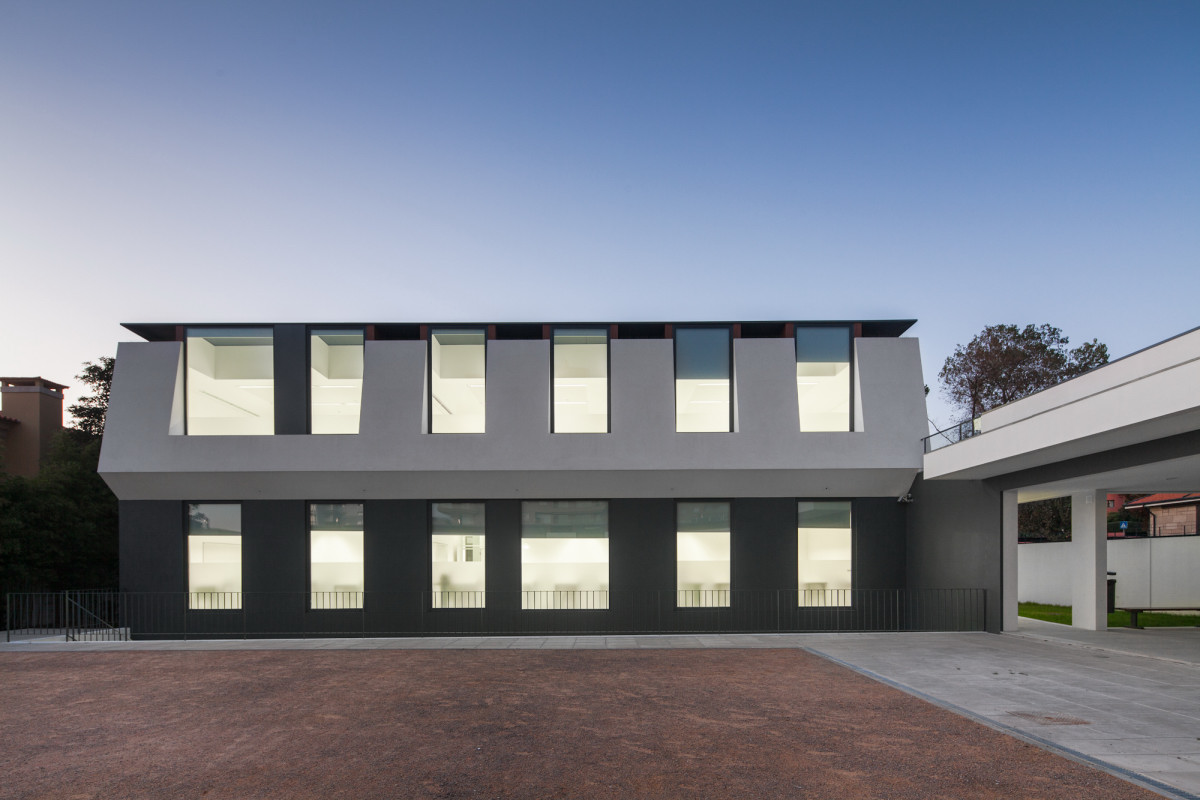 facciata-casa-moderna-minimalista-astratta