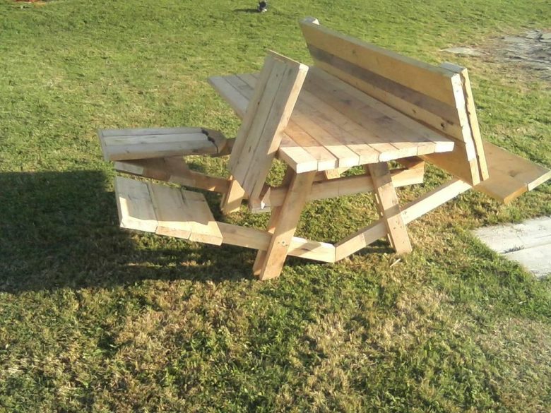 tavolo-picnic-portatile-legno-grosso