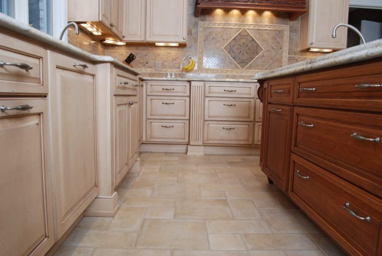 cucina-pavimento-ceramica