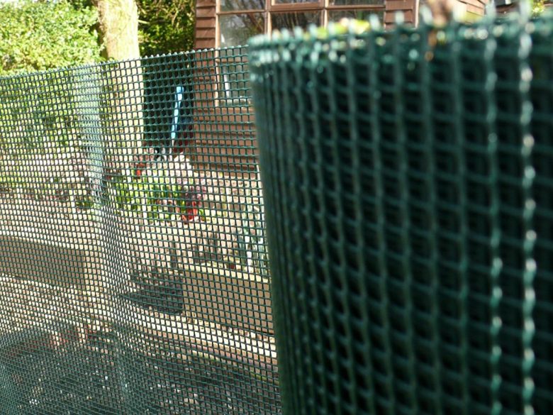 recinzione-giardino-plastica-rotolo