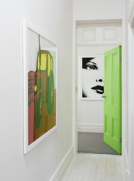 abbellire-corridoio-colori porte