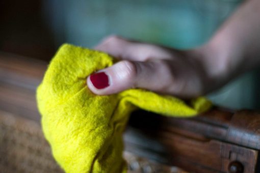 Come pulire i mobili in legno