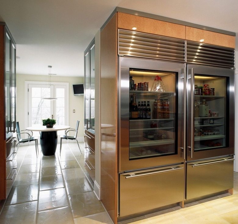 cucina-professionale-frigorifero-vetro