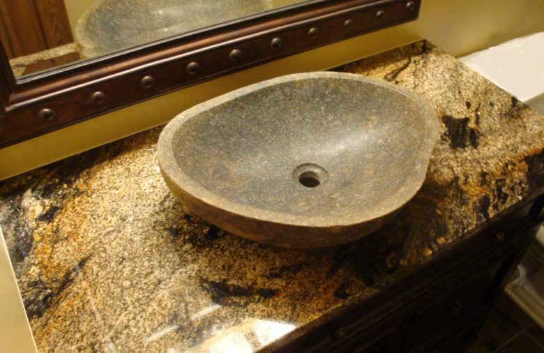 lavabo-da-appoggio-pietra