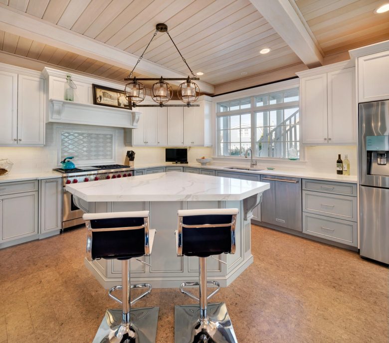 stile-coastal-cucina-lampadario
