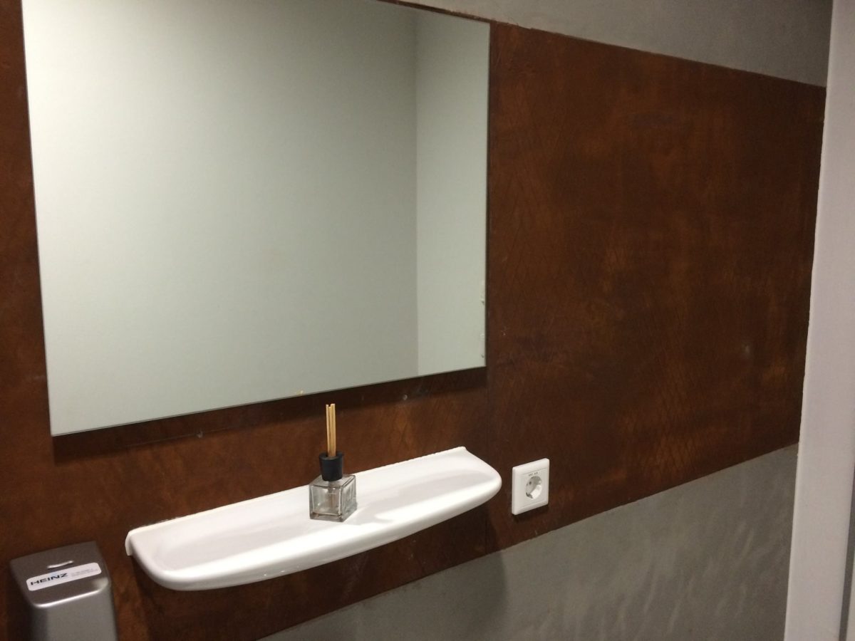 colore-ruggine-bagno
