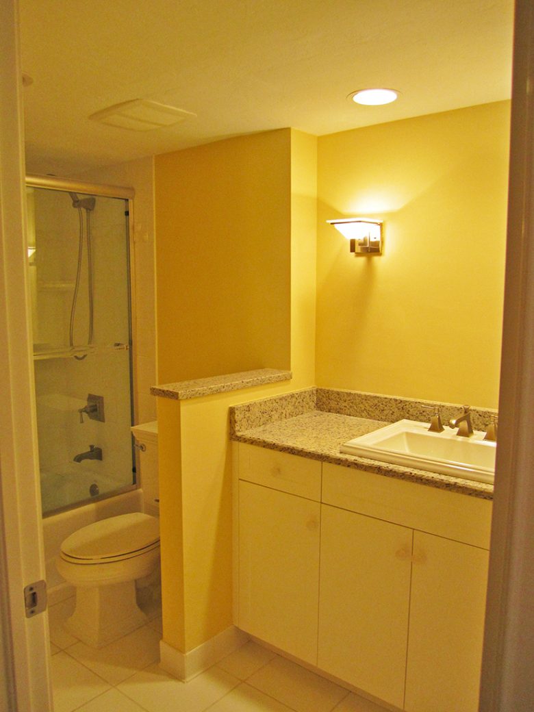 colore-giallo-napoli-bagno