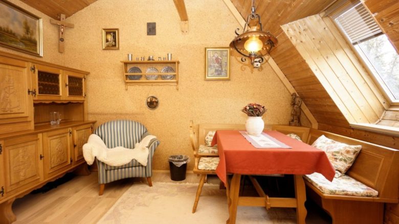 sala-da-pranzo-stile-bavarese