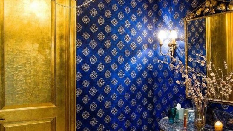 color-blu-elettrico-bagno
