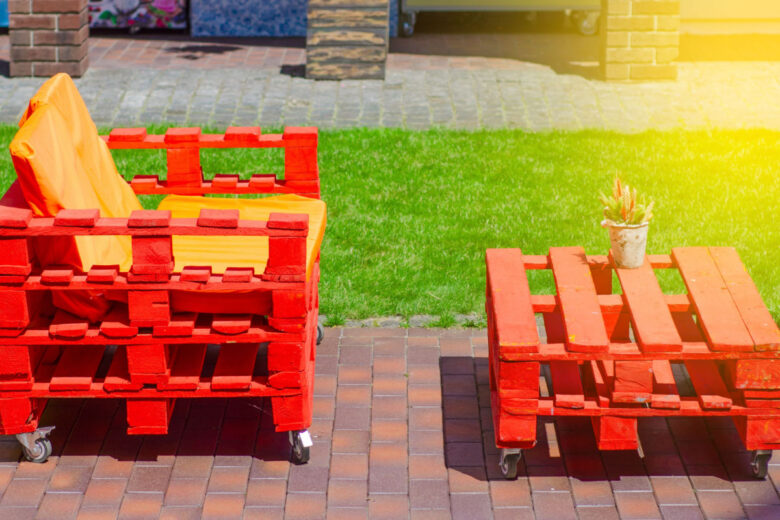 come-realizzare-mobili-giardino-pallet-1