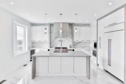 Total white: arredare casa solo con il bianco: esempi e spunti